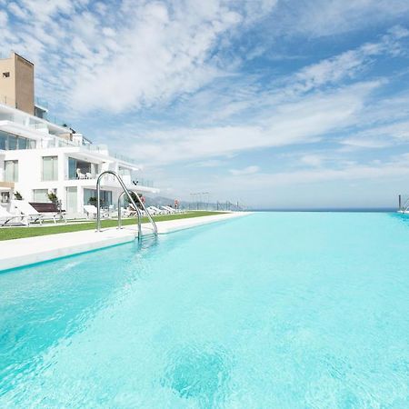 Apartamentos Martalia Nerja Торокс Екстериор снимка