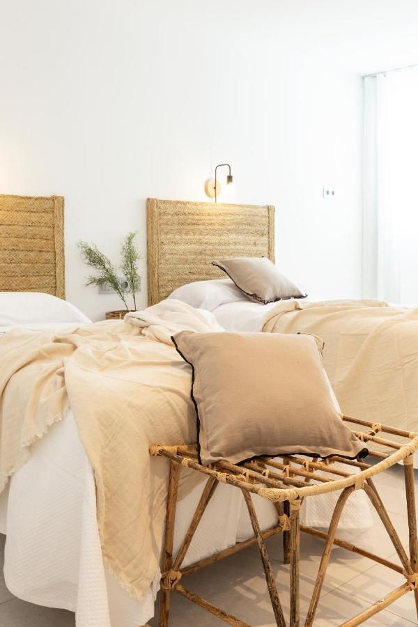 Apartamentos Martalia Nerja Торокс Екстериор снимка