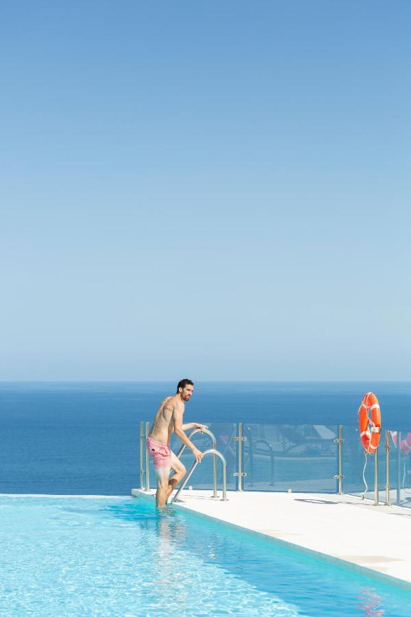 Apartamentos Martalia Nerja Торокс Екстериор снимка
