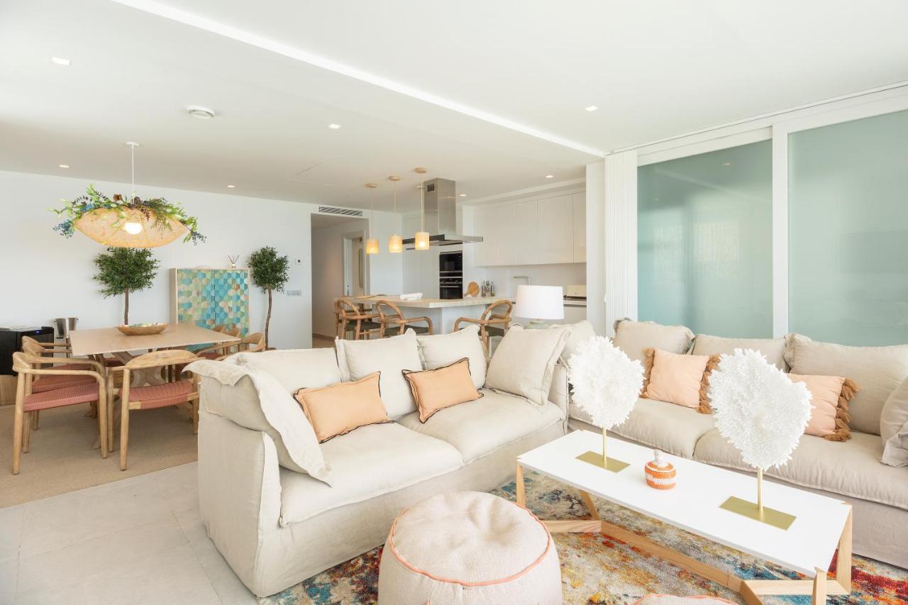 Apartamentos Martalia Nerja Торокс Екстериор снимка