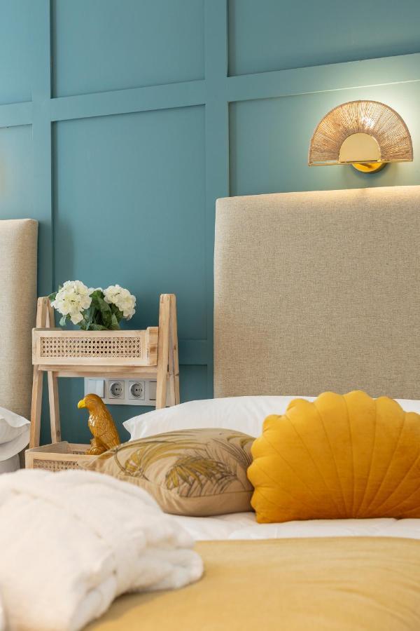 Apartamentos Martalia Nerja Торокс Екстериор снимка